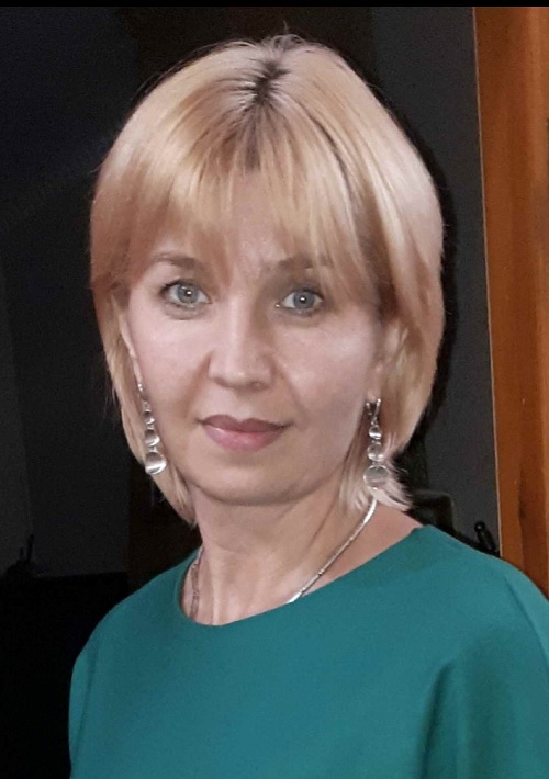 Декан факультету - доктор географічних наук, професор Яворська Вікторія Володимирівна